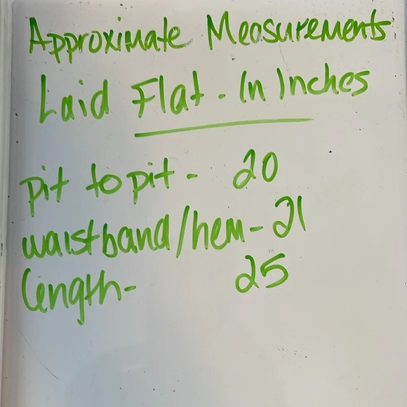 LEVIS Black Red Tab Graphic Logo Crewneck Short Sleeve T-Shirt Girl Fit Size L - Picture 10 of 11